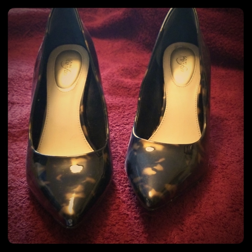 Alfani tortoise black pumps